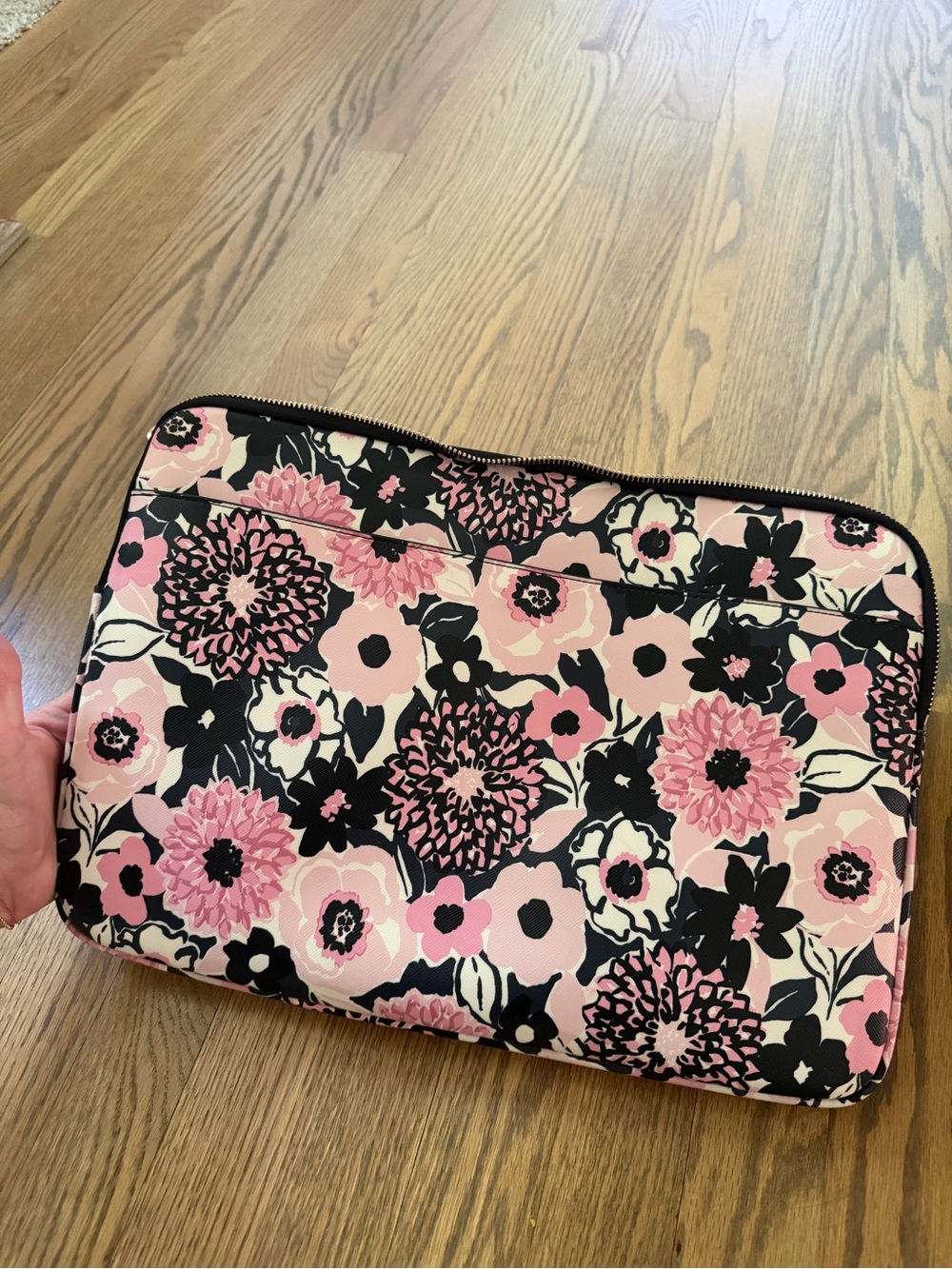 Kate Spade Staci Dahlia Floral Universal Laptop Sleeve GUC